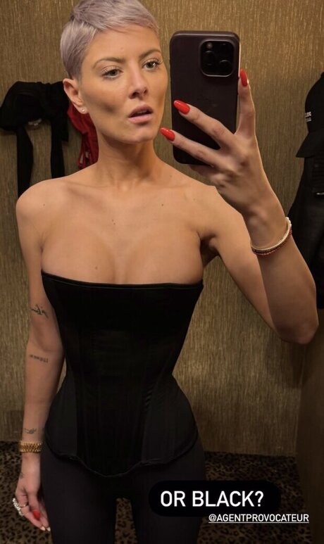 Foto di nudo di fuga di OnlyFans di Milica Denise Umicevic