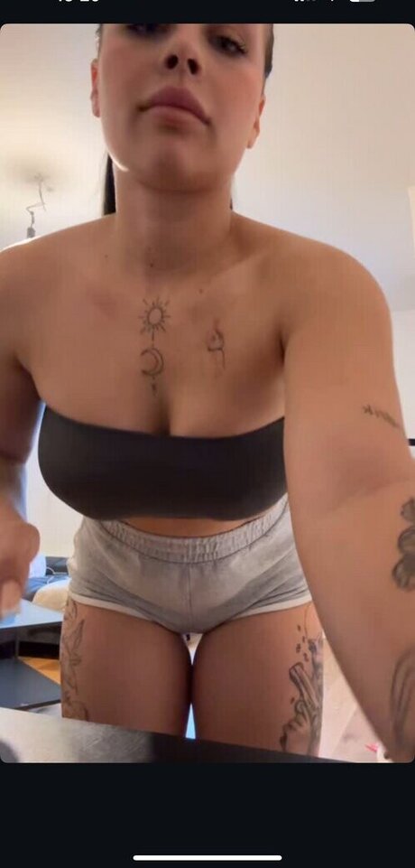 Lara Bttn