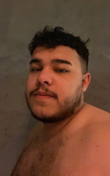 Foto di nudo di fuga di OnlyFans di Laun Out Context