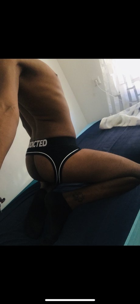 Foto di nudo di fuga di OnlyFans di Latino X Vision