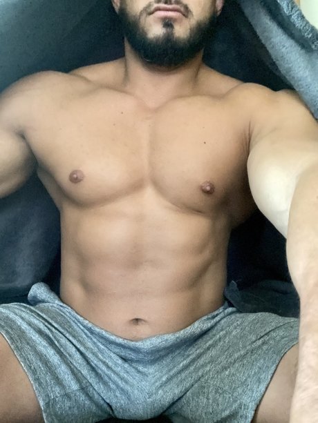 Foto di nudo di fuga di OnlyFans di Latinmuscles