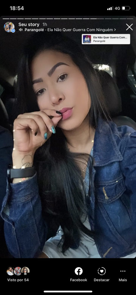 Foto di nudo di fuga di OnlyFans di Lary Silva