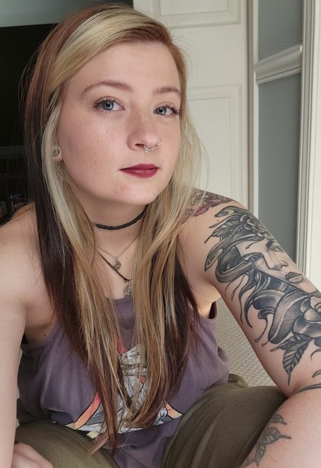 Foto di nudo di fuga di OnlyFans di Lara Nichole