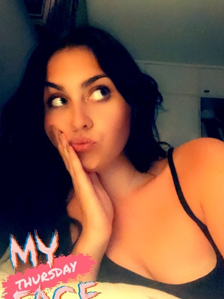 Foto di nudo di fuga di OnlyFans di Lara Mai