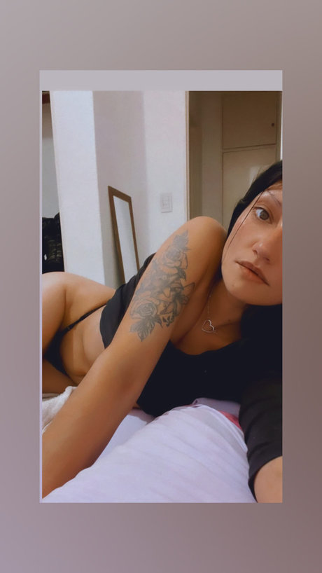 Foto di nudo di fuga di OnlyFans di Ana