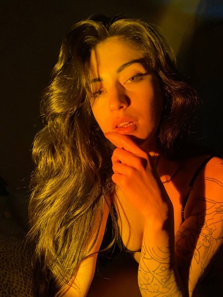 Foto di nudo di fuga di OnlyFans di Lady Milla