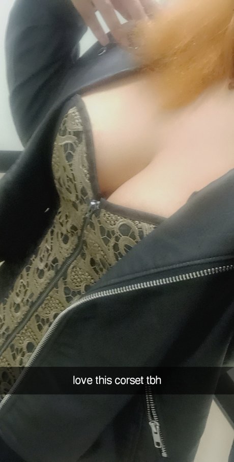 Foto di nudo di fuga di OnlyFans di Ladybel