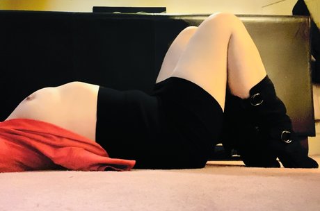 Foto di nudo di fuga di OnlyFans di Lacey T