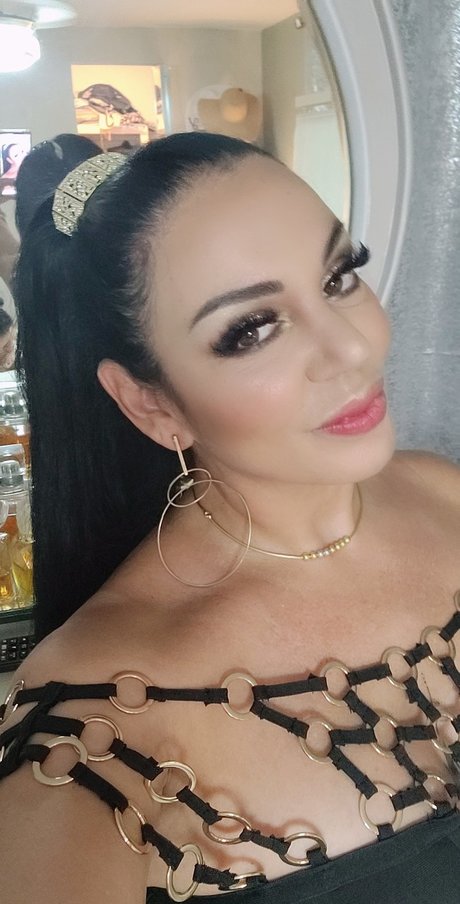 Foto di nudo di fuga di OnlyFans di Labibisexy