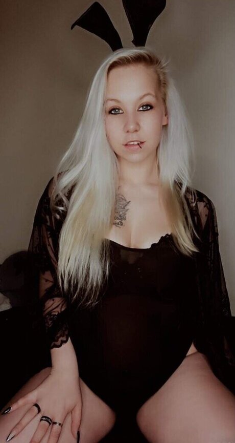 Foto di nudo di fuga di OnlyFans di Eiskaltes Miststueck
