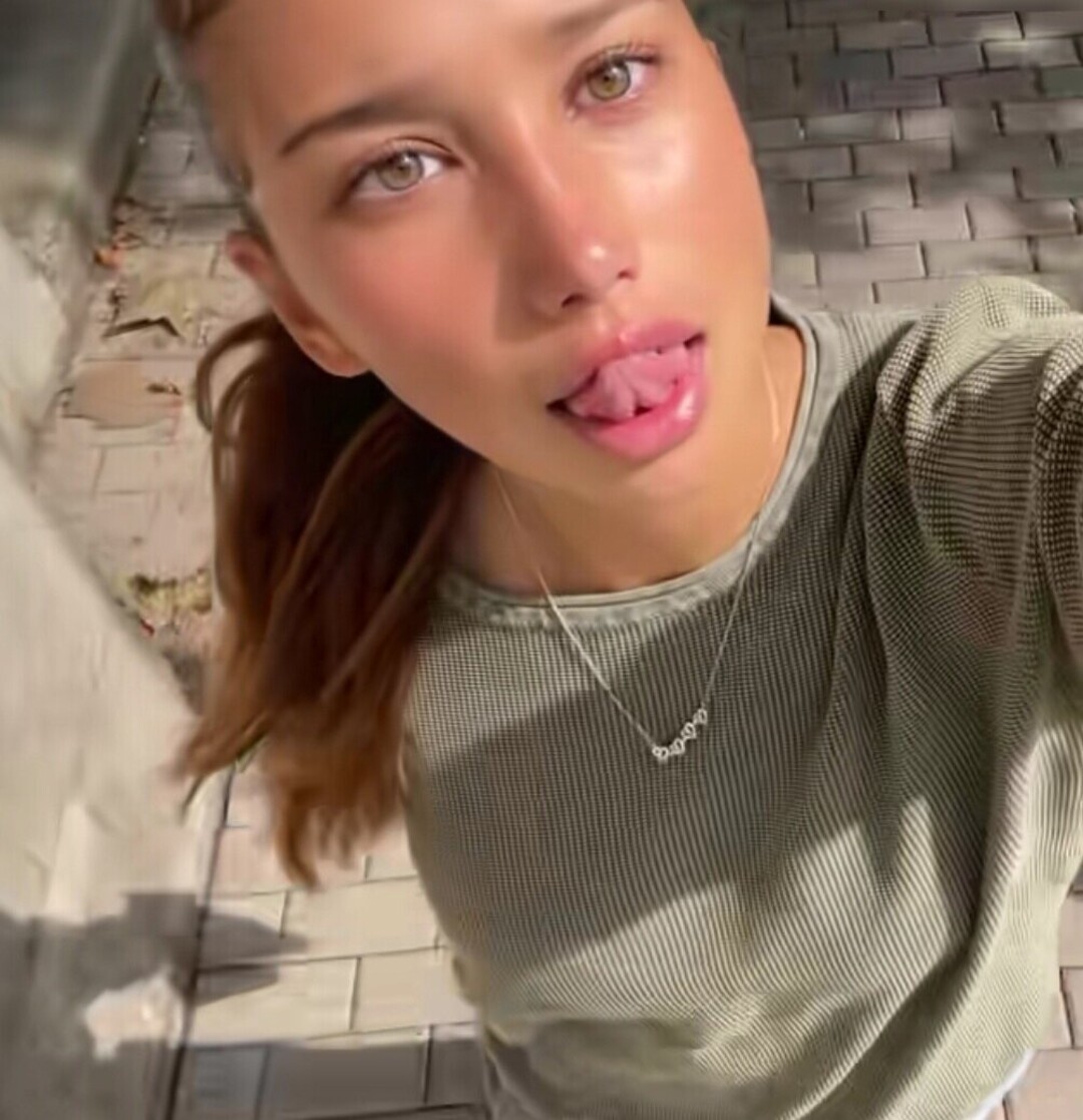 Foto di nudo di fuga di OnlyFans di Prominent #1429