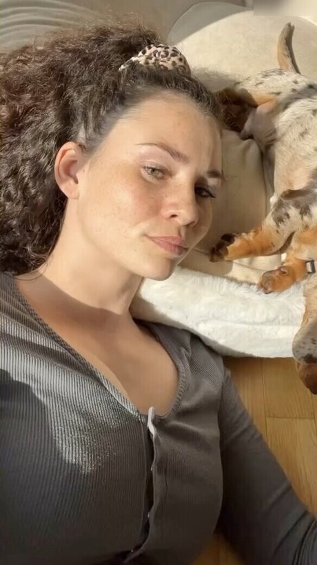 Foto di nudo di fuga di OnlyFans di Betty Taube