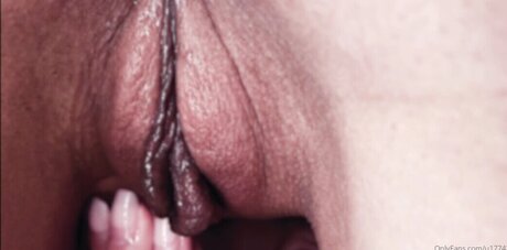 Eva_oopsy