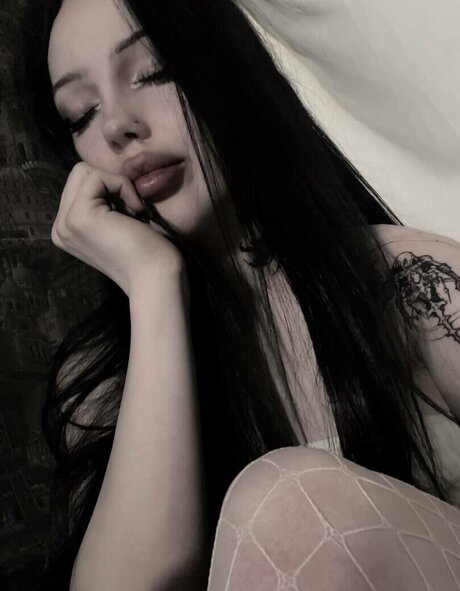 Foto di nudo di fuga di OnlyFans di Aswrinna