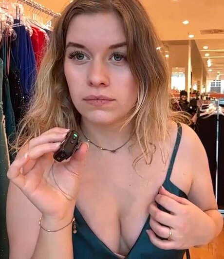 Foto di nudo di fuga di OnlyFans di Formulalena