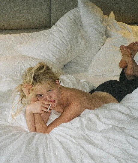 Foto di nudo di fuga di OnlyFans di Emily Alyn Lind