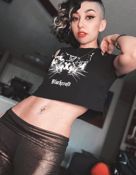 Foto di nudo di fuga di OnlyFans di Sailortabbycat