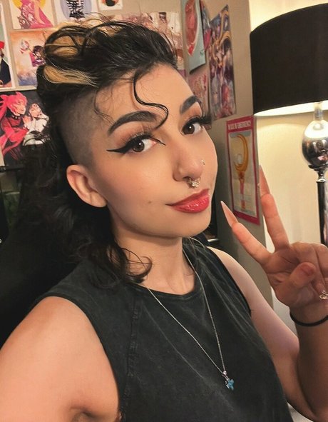 Foto di nudo di fuga di OnlyFans di Sailortabbycat