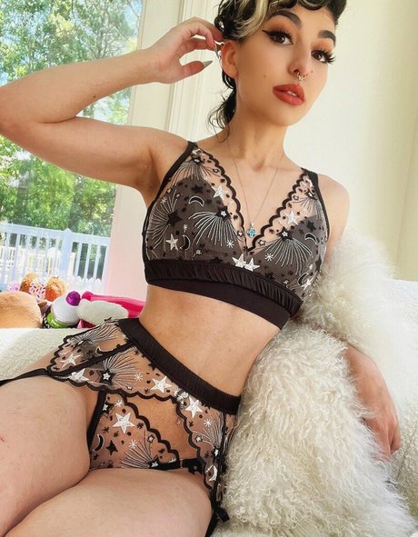 Foto di nudo di fuga di OnlyFans di Sailortabbycat