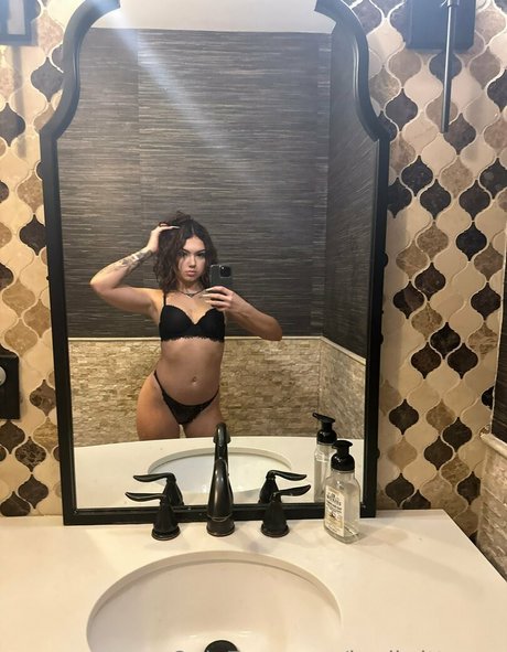 Foto di nudo di fuga di OnlyFans di Badbrittneyy