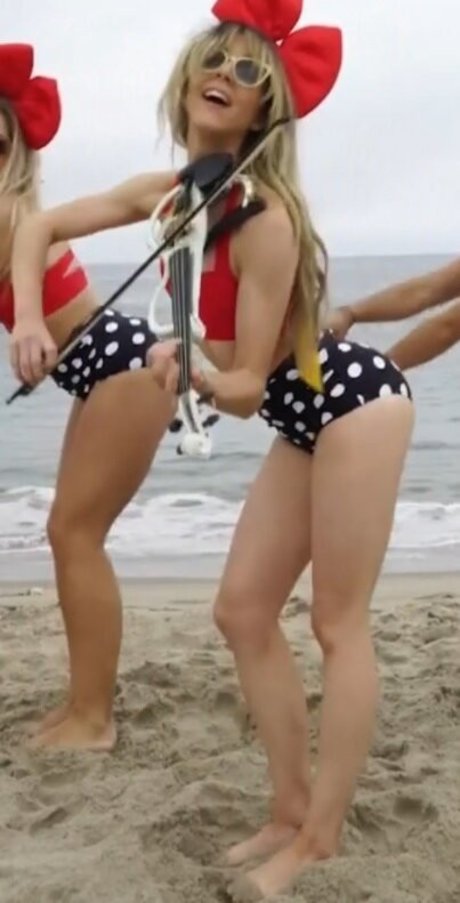 Foto di nudo di fuga di OnlyFans di Lindsey Stirling