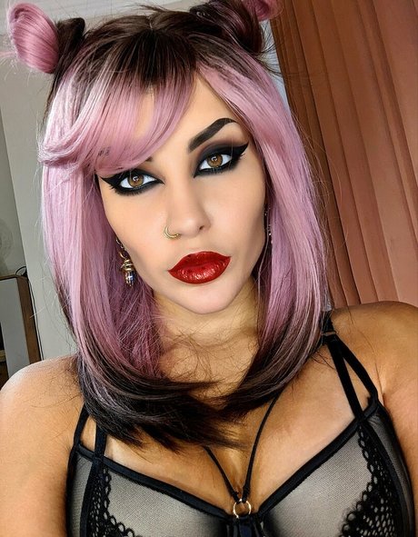 Foto di nudo di fuga di OnlyFans di Aleksavamp