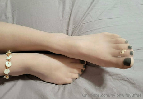 Nylonwife88free