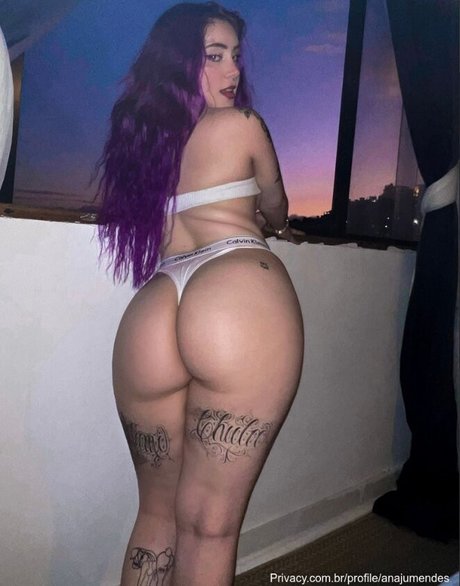 Foto di nudo di fuga di OnlyFans di Ana Julia Mendes
