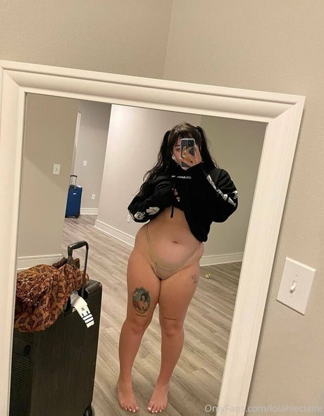 Foto di nudo di fuga di OnlyFans di Lolahleclaire