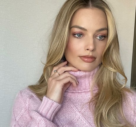 Margot Robbie