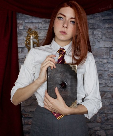 Ginny Di