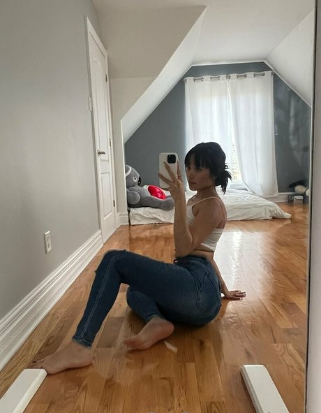 Foto di nudo di fuga di OnlyFans di Sia Asmr
