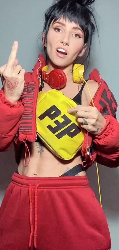 Foto di nudo di fuga di OnlyFans di Lights Poxleitner