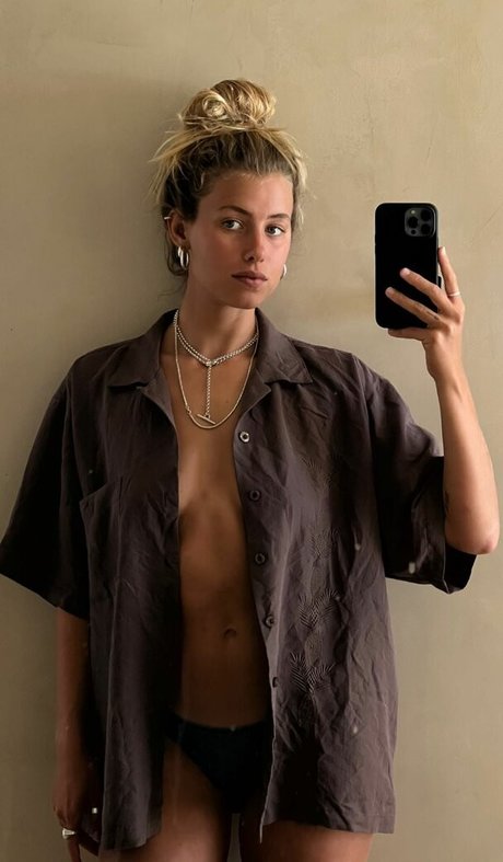 Foto di nudo di fuga di OnlyFans di Andrea Wittenberg