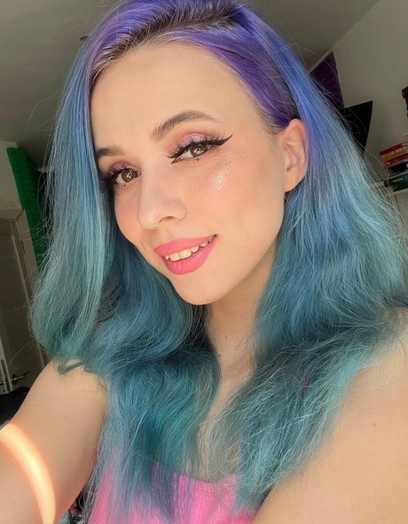 Foto di nudo di fuga di OnlyFans di Fairy Elfie