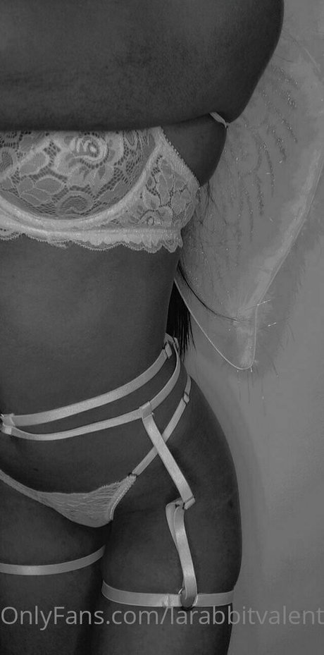 Foto di nudo di fuga di OnlyFans di Larabbitvalentinaof