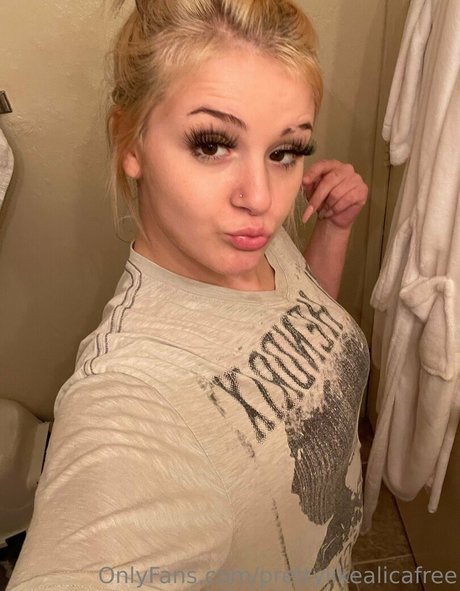 Aliisnowwflake
