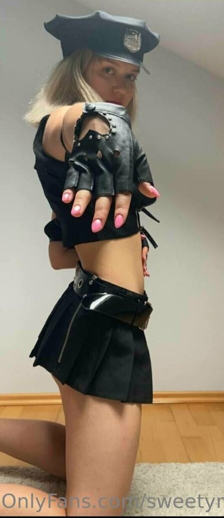 Foto di nudo di fuga di OnlyFans di Mariaholovko