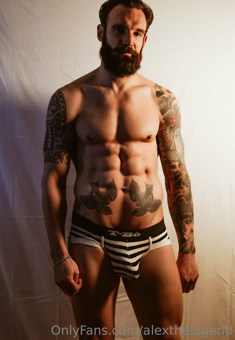 Foto di nudo di fuga di OnlyFans di Alexthelegend