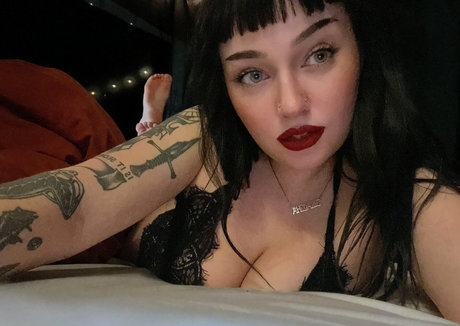 Foto di nudo di fuga di OnlyFans di Simppbizkit