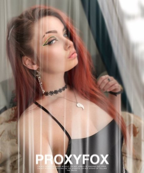 Foto di nudo di fuga di OnlyFans di Proxyfox