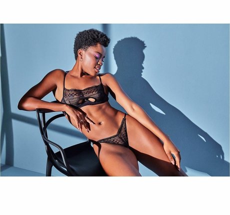 Foto di nudo di fuga di OnlyFans di Barbarabuer
