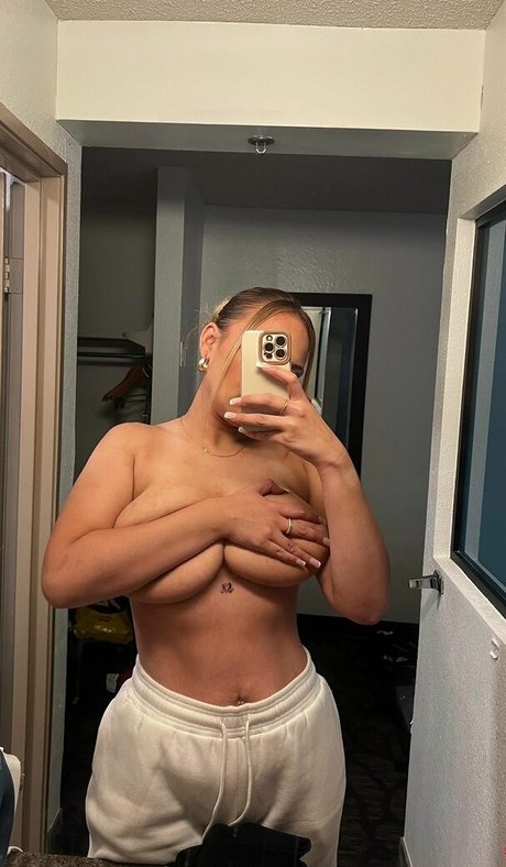 Karina Atavenitia