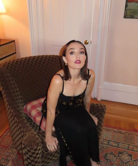Chloe Fineman