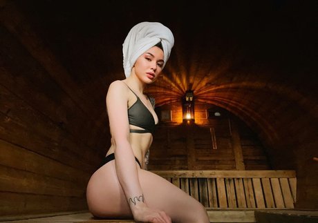 Foto di nudo di fuga di OnlyFans di Dianarice