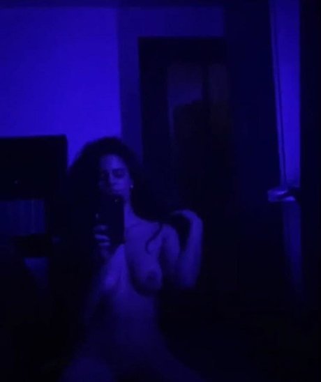 Foto di nudo di fuga di OnlyFans di Camila Marana