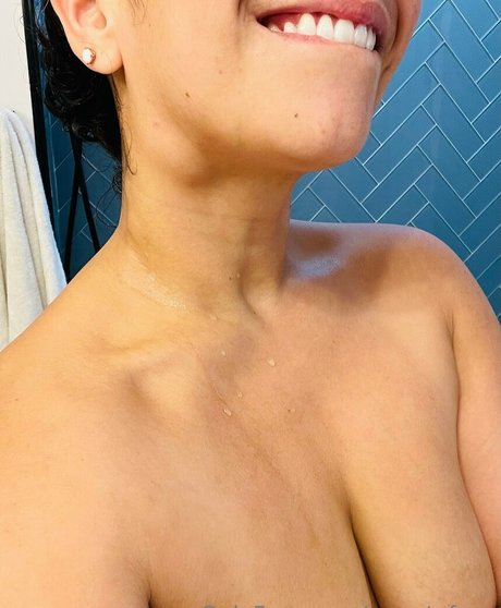 Foto di nudo di fuga di OnlyFans di Sweatyfaye