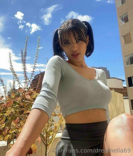 Foto di nudo di fuga di OnlyFans di Dreamella69