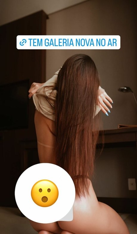 Foto di nudo di fuga di OnlyFans di Letycia Soares
