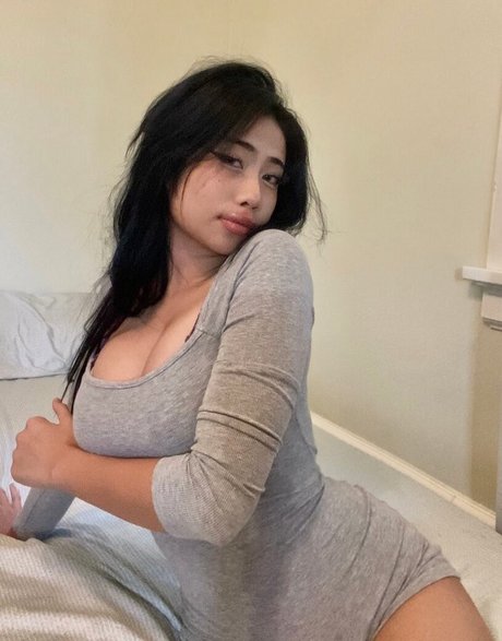 Foto di nudo di fuga di OnlyFans di Hann1ekin